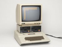 Apple II - 8-битный домашний компьютер