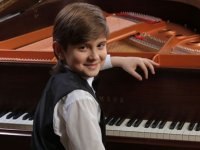 14-летний российский пианист покорил зрителей Нью-Йорка